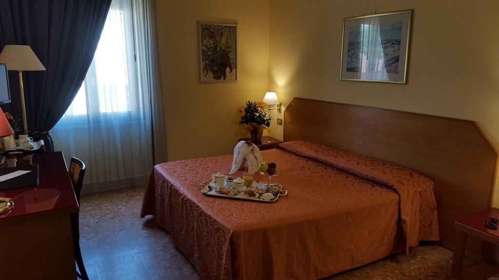 Nuovo Albergo К'єті Екстер'єр фото